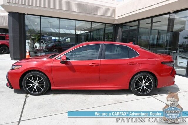 2021 Toyota Camry SE / Power Driver's Seat / Leather Trimmed Seats / Adaptive Cruise Control / Lane Departure & Forward Collision Alert / Apple CarPlay & Android Auto / USB Input / Back Up Camera / Alloy Wheels / 39 MPG Anchorage AK