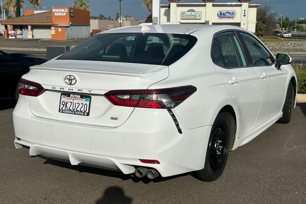 2021 Toyota Camry SE