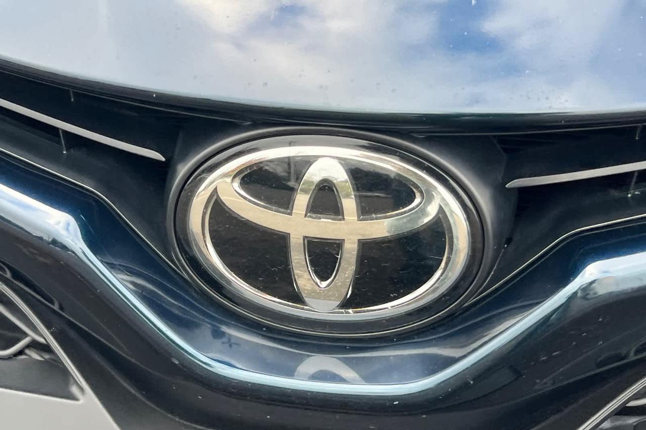 2021 Toyota Camry SE Roseville CA