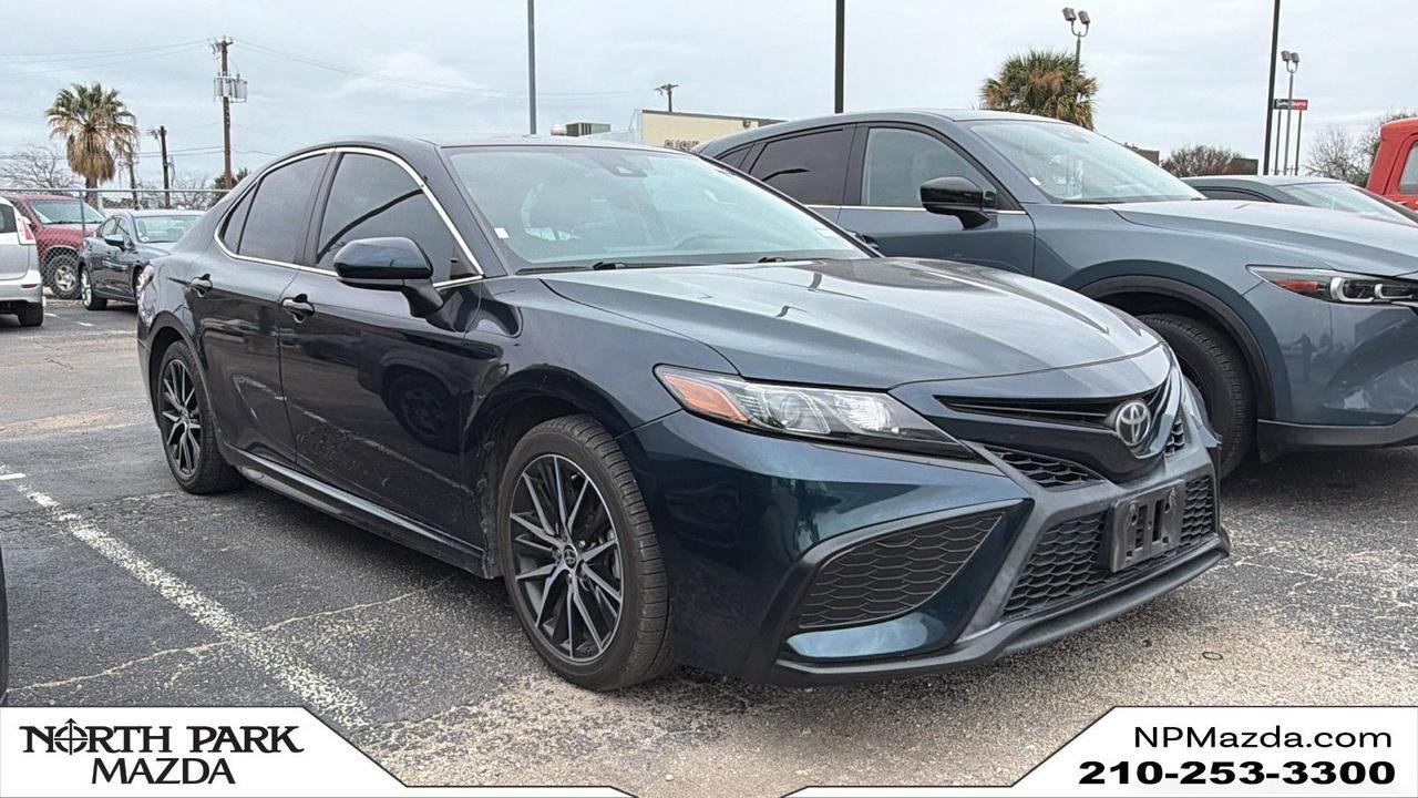 2021 Toyota Camry SE