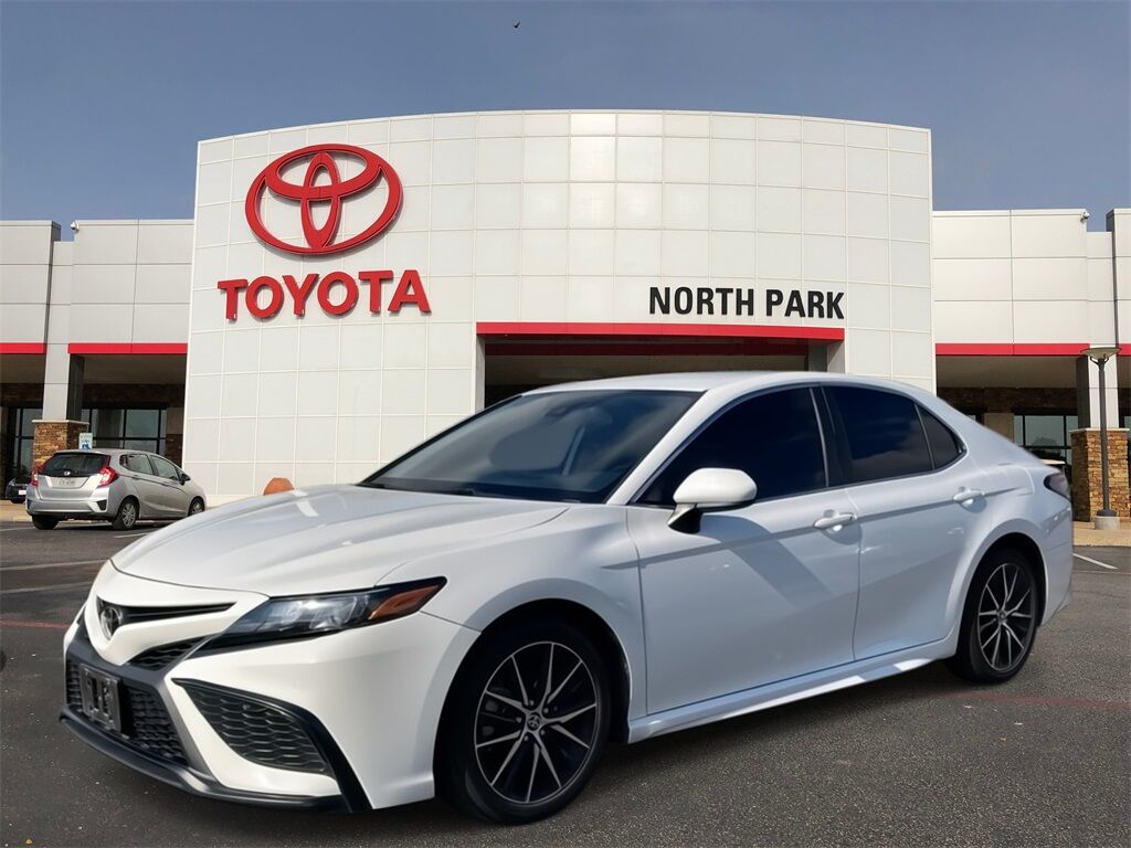 2021 Toyota Camry SE