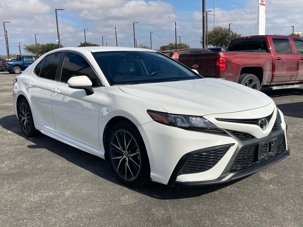 2021 Toyota Camry SE