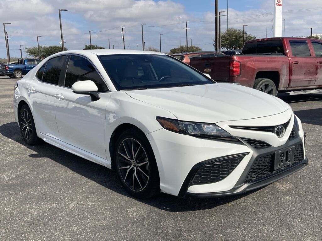 2021 Toyota Camry SE