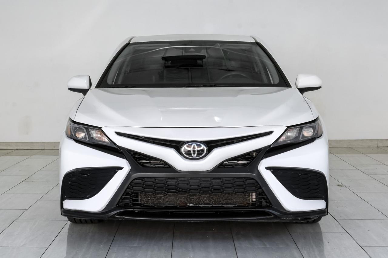2021 Toyota Camry SE TOYOTA SAFETY SENSE LEATHER/CLOTH SEATS REAR CAMERA POWER DRI