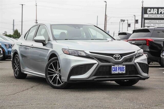 2021 Toyota Camry SE