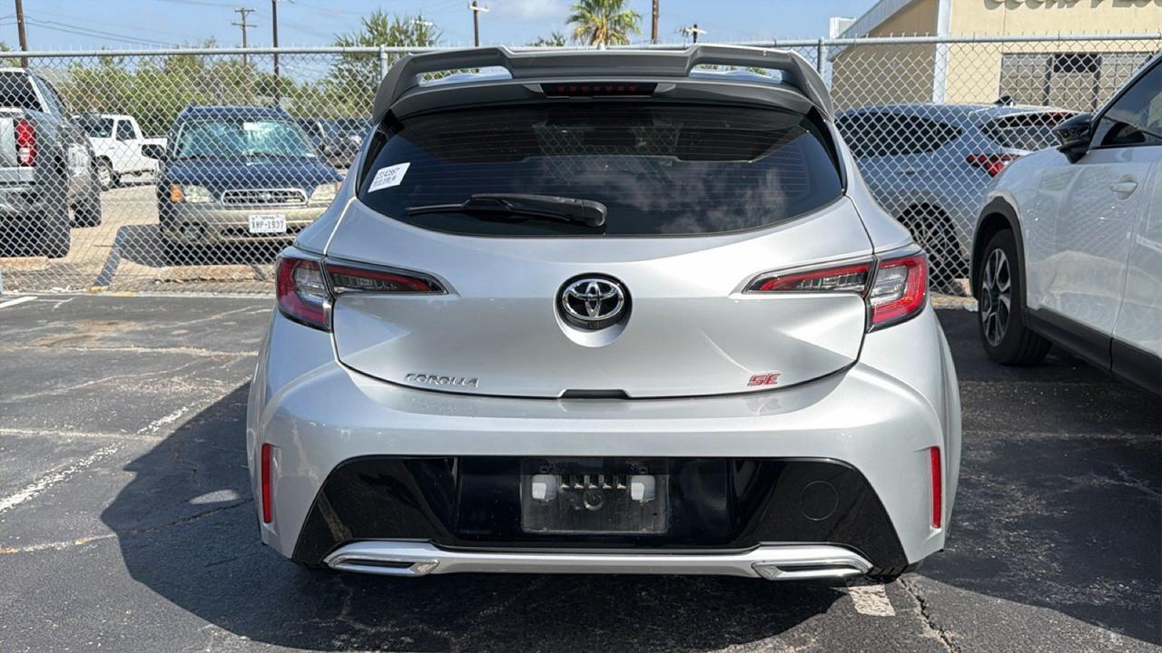2021 Toyota Corolla Hatchback SE