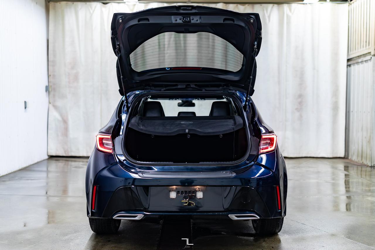 2021 Toyota Corolla Hatchback XSE Hatchback PSeat BCam Red Deer AB