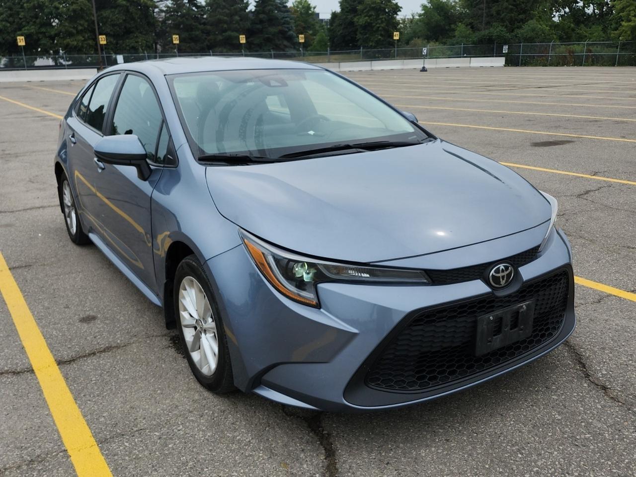2021 Toyota Corolla LE SUNROOF BACKUPCAM HEATED SEATS SATELLITERADIO BLUETOOTH Toronto ON