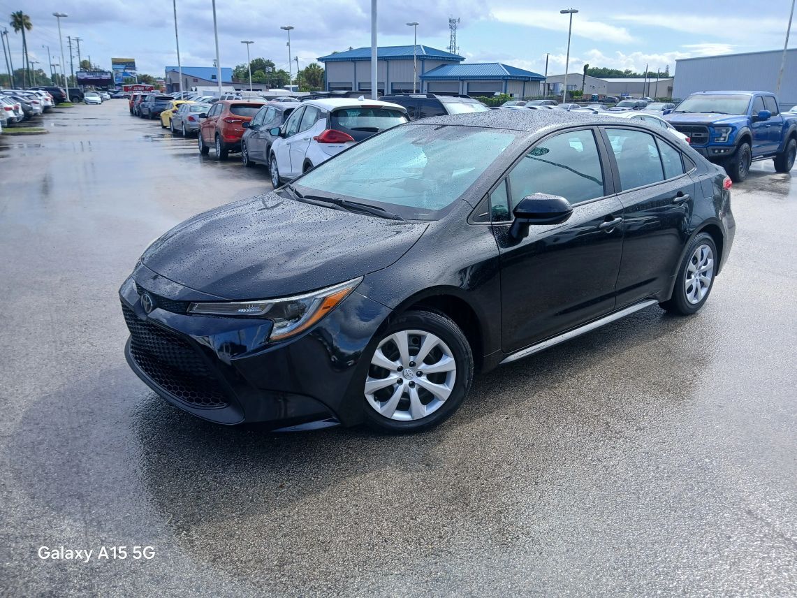 2021 Toyota Corolla LE Sedan 4D