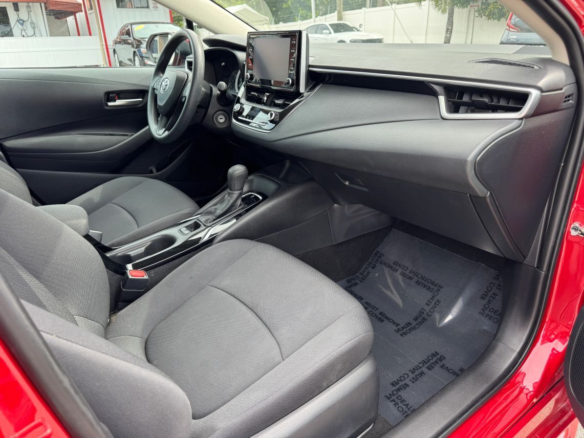 2021 Toyota Corolla LE Sedan 4D
