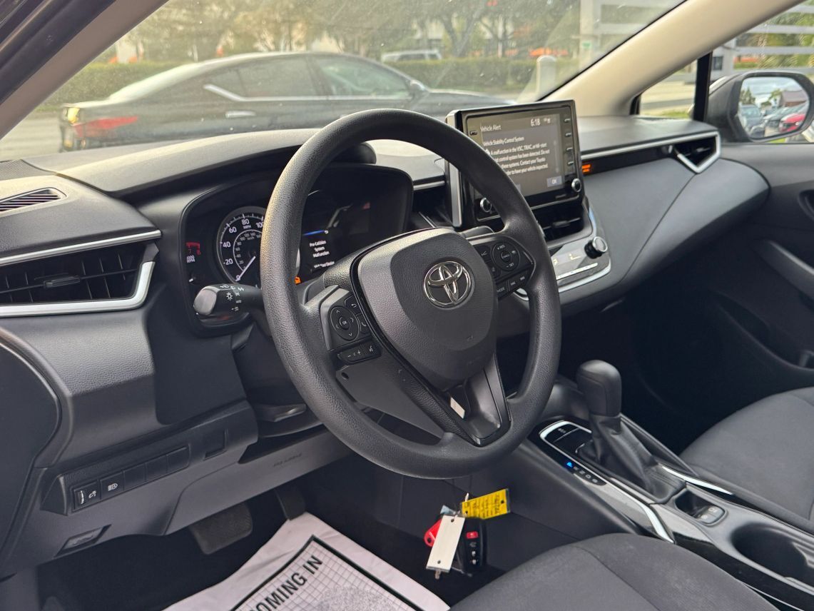 2021 Toyota Corolla LE Sedan 4D Miami Gardens FL