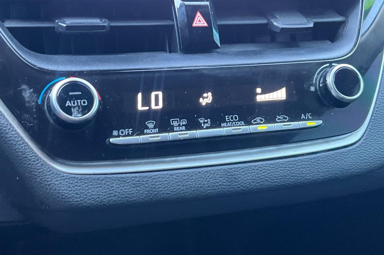 2021 Toyota Corolla LE Ontario OR