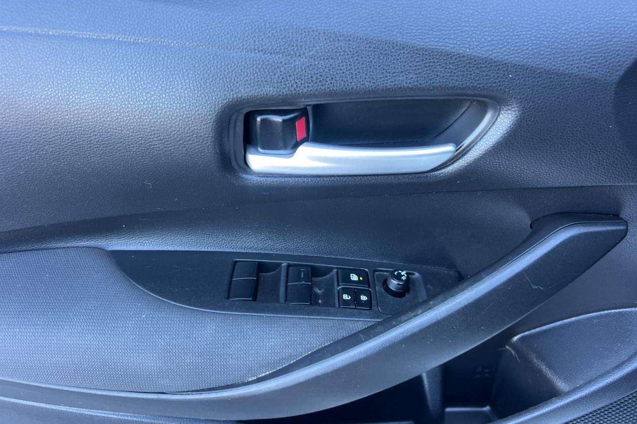 2021 Toyota Corolla LE Ontario OR
