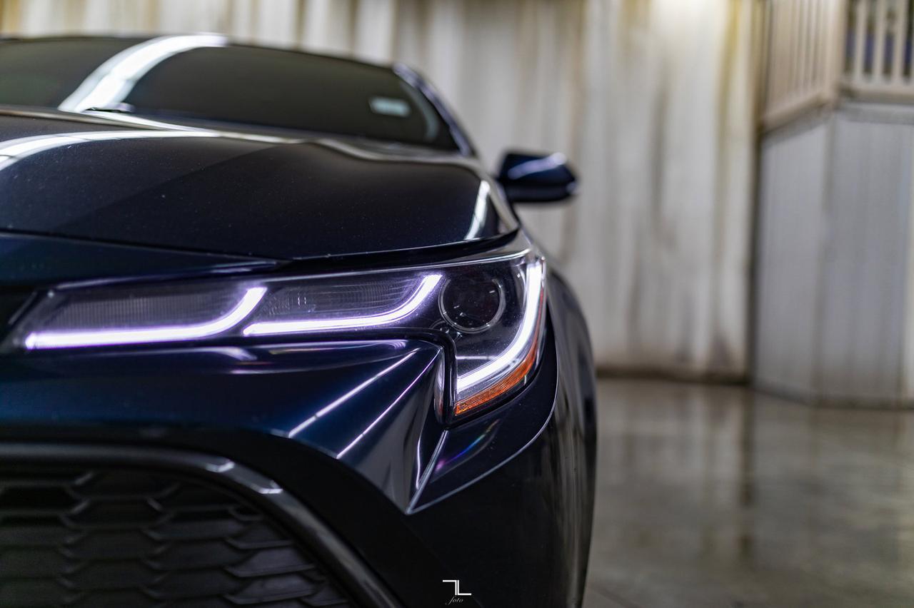 2021 Toyota Corolla SE Hatchback Manual BCam Red Deer AB