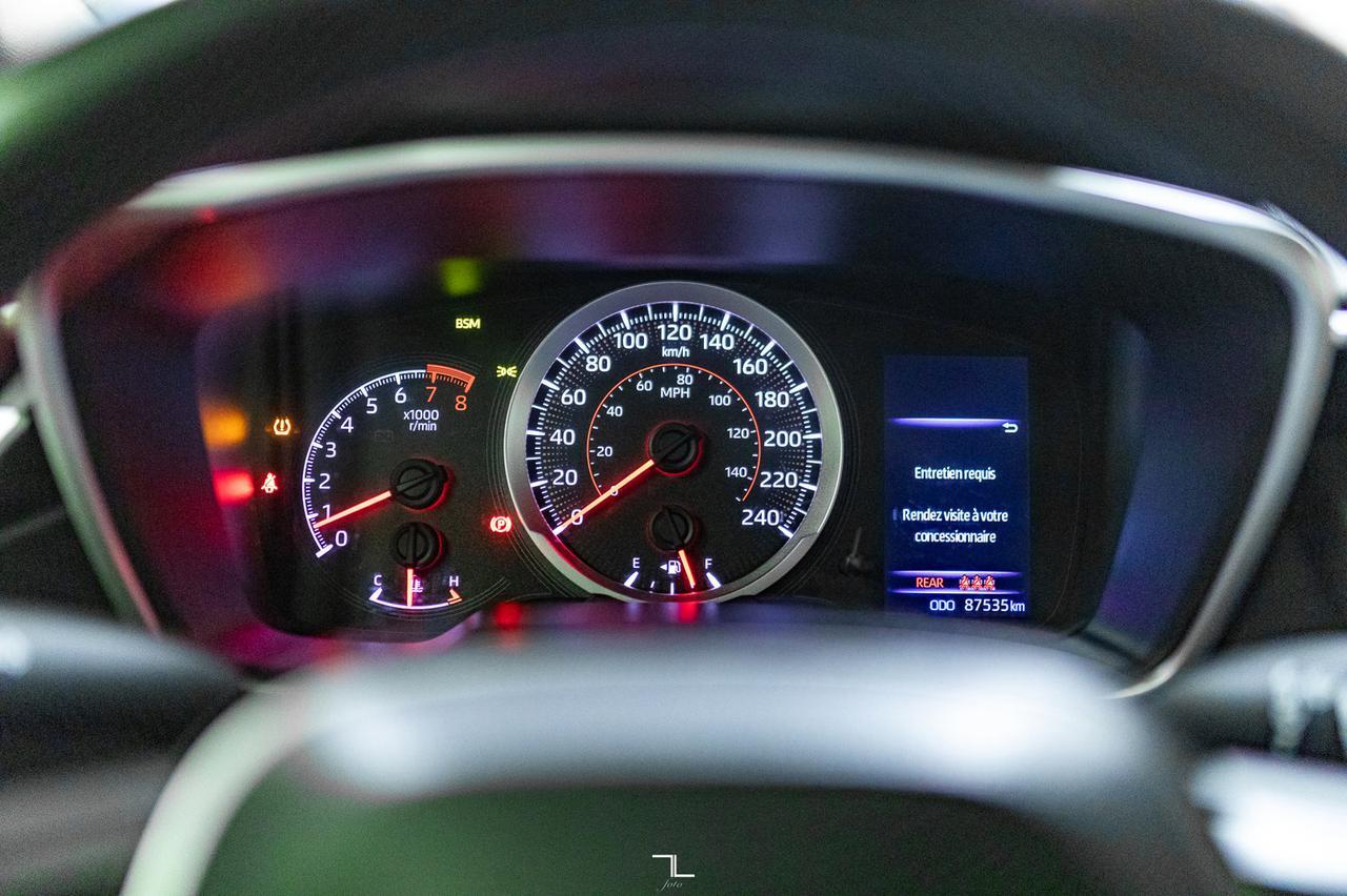 2021 Toyota Corolla SE Hatchback Manual BCam Red Deer AB