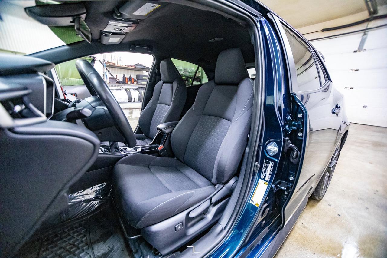 2021 Toyota Corolla SE Hatchback Manual BCam Red Deer AB