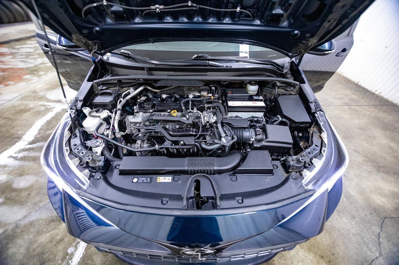 2021 Toyota Corolla SE Hatchback Manual BCam Red Deer AB