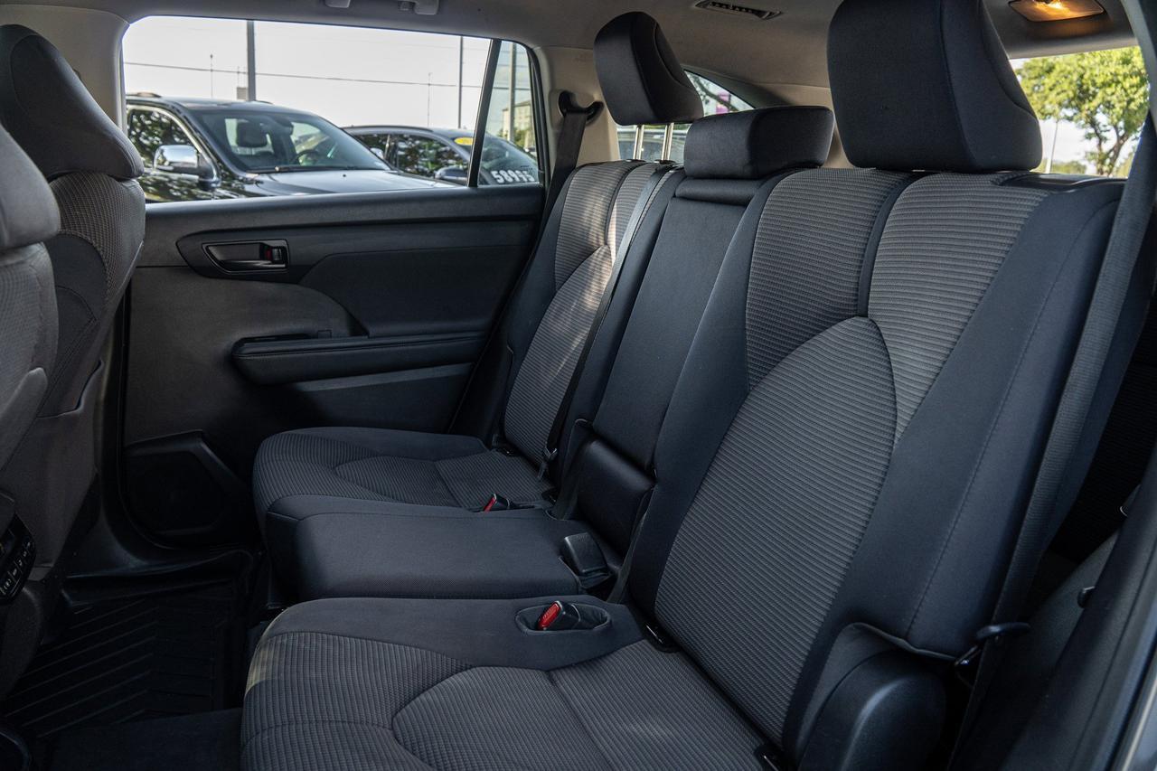 2021 Toyota Highlander  Selma TX
