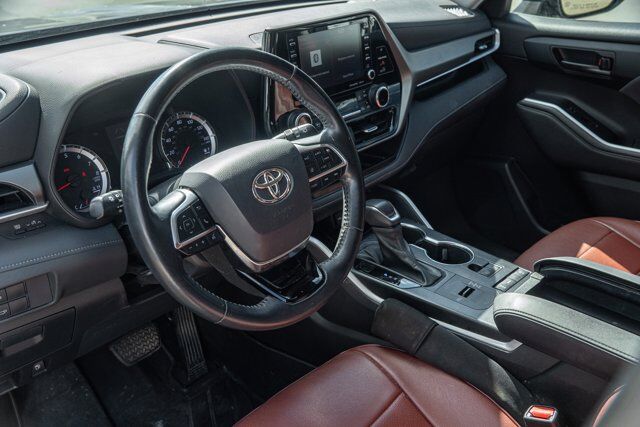 2021 Toyota Highlander  Selma TX