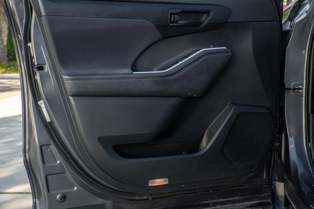 2021 Toyota Highlander  Selma TX
