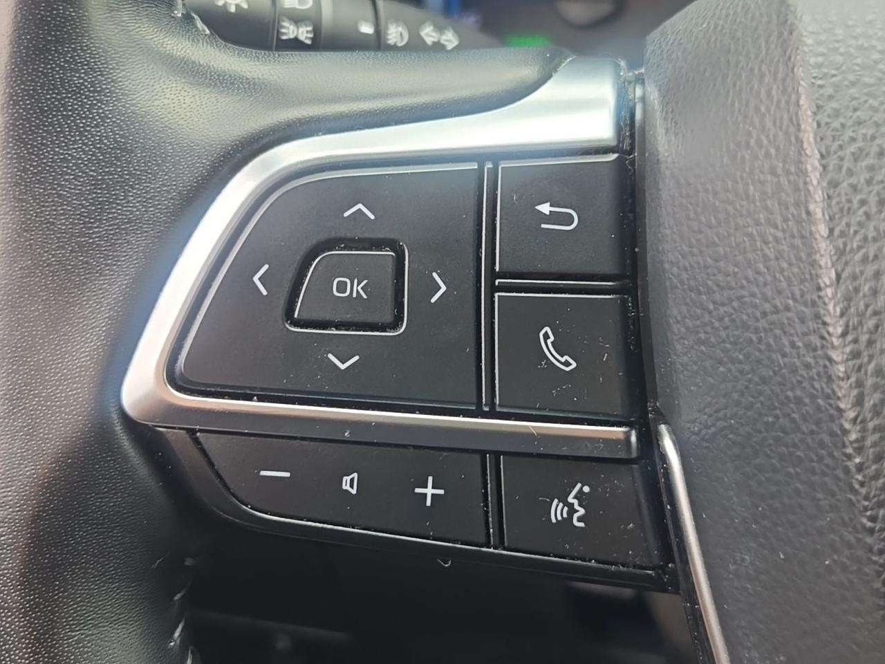 2021 Toyota Highlander Hybrid LE Fredericksburg VA