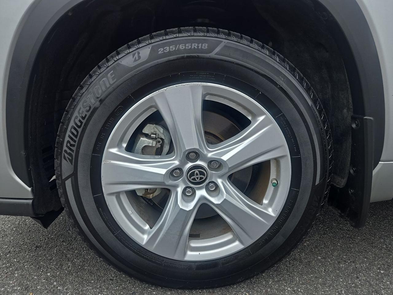 2021 Toyota Highlander Hybrid LE Fredericksburg VA