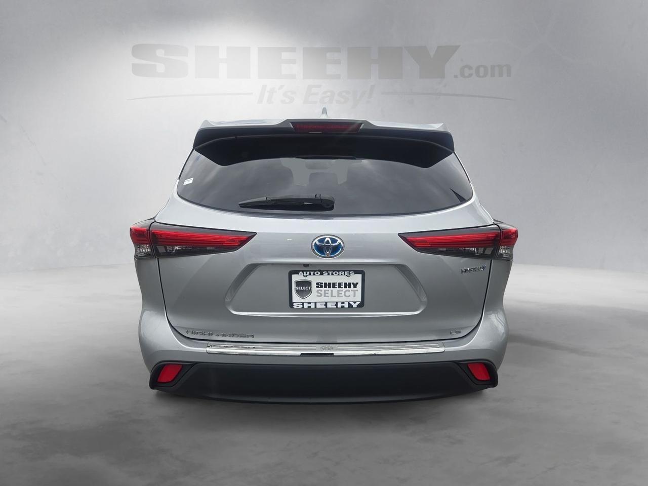 2021 Toyota Highlander Hybrid LE Fredericksburg VA