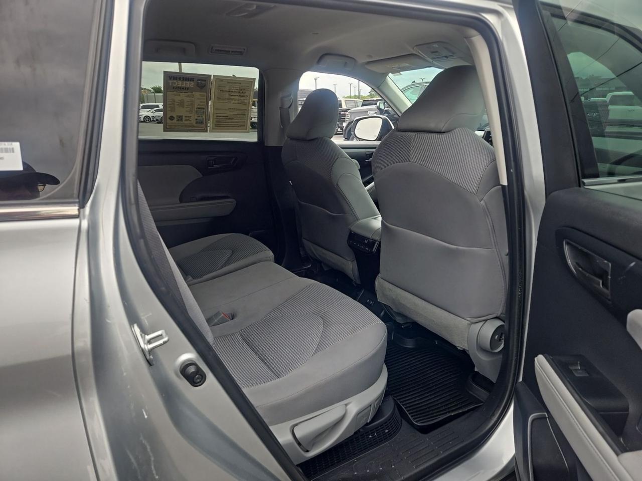 2021 Toyota Highlander Hybrid LE Fredericksburg VA