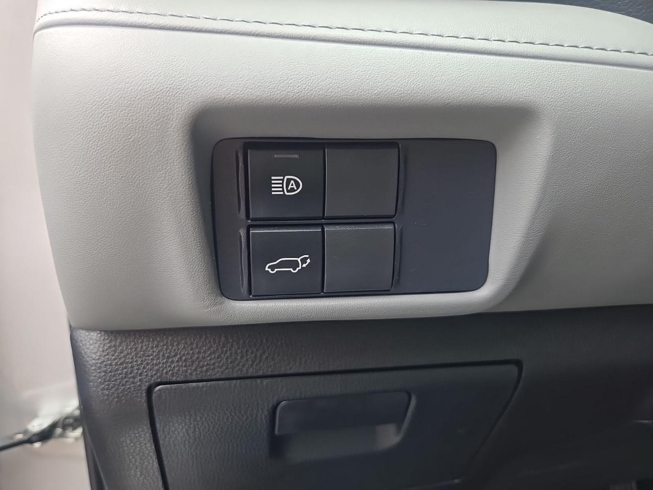 2021 Toyota Highlander Hybrid LE Fredericksburg VA