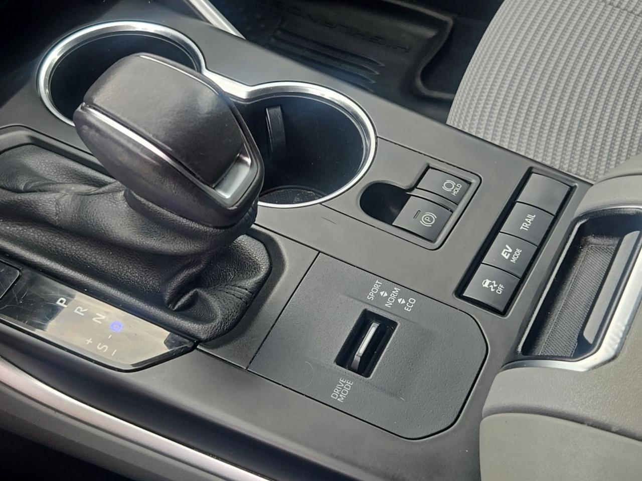 2021 Toyota Highlander Hybrid LE Fredericksburg VA