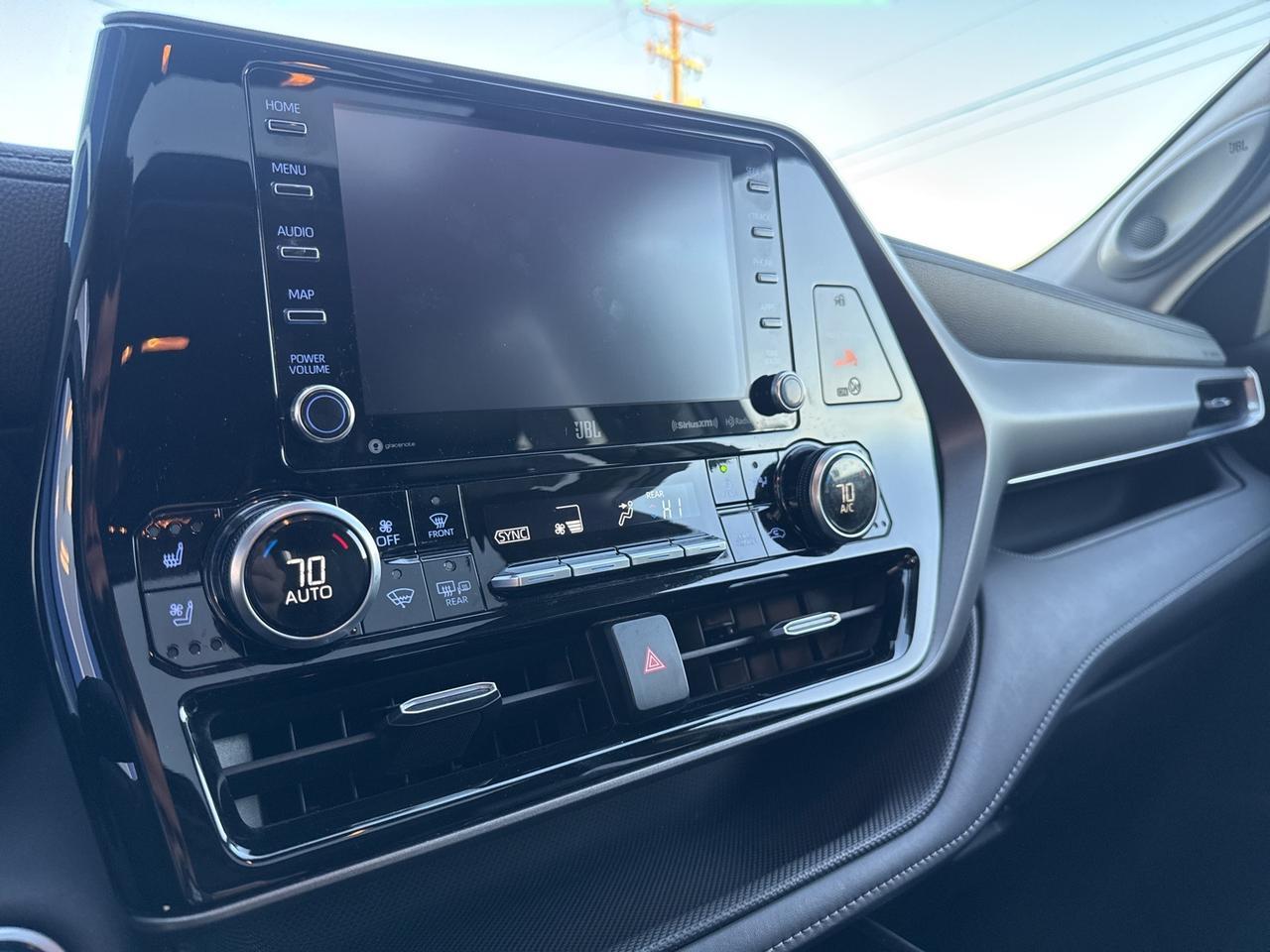 2021 Toyota Highlander Hybrid Limited Bend OR