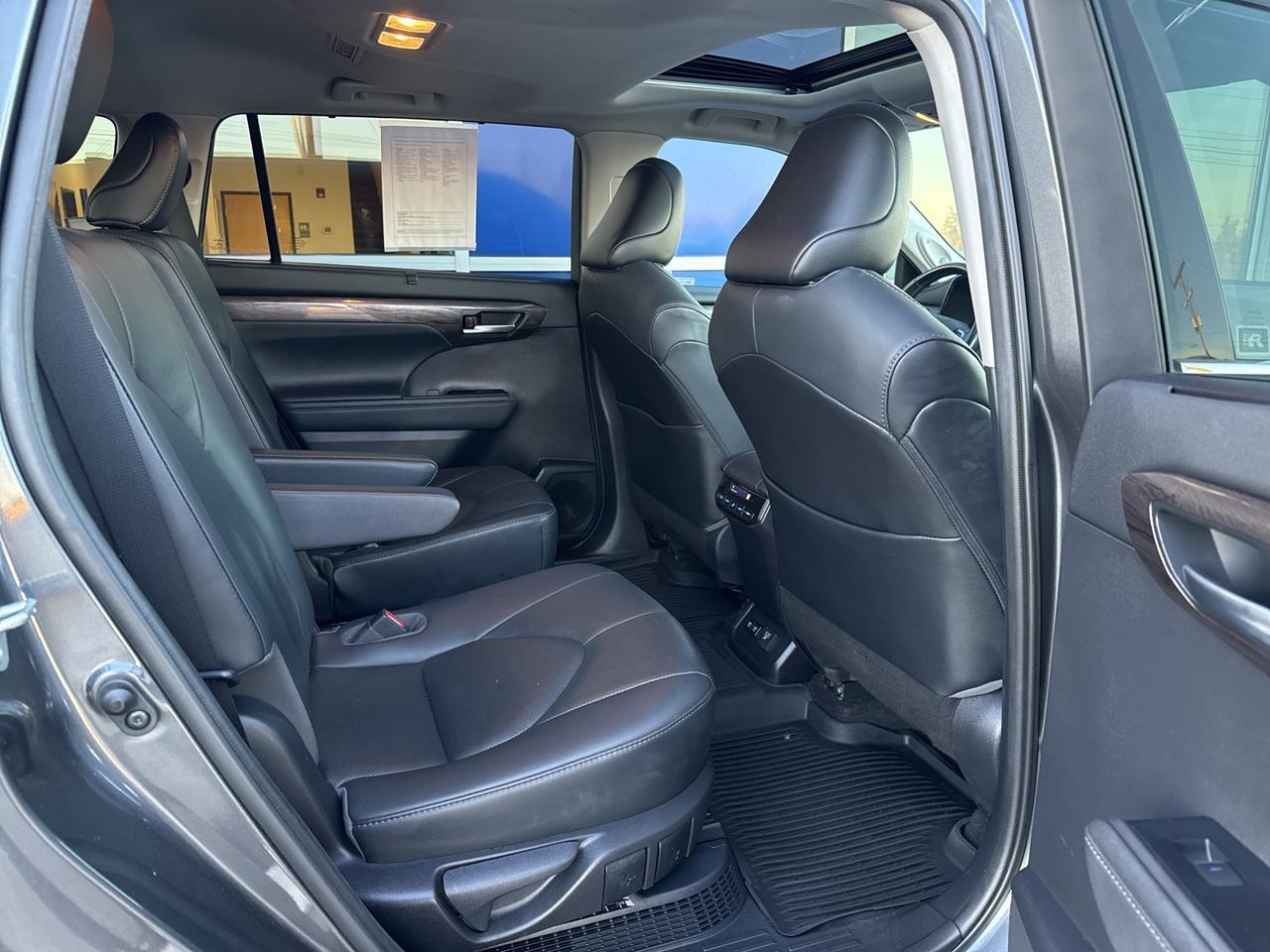 2021 Toyota Highlander Hybrid Limited Bend OR