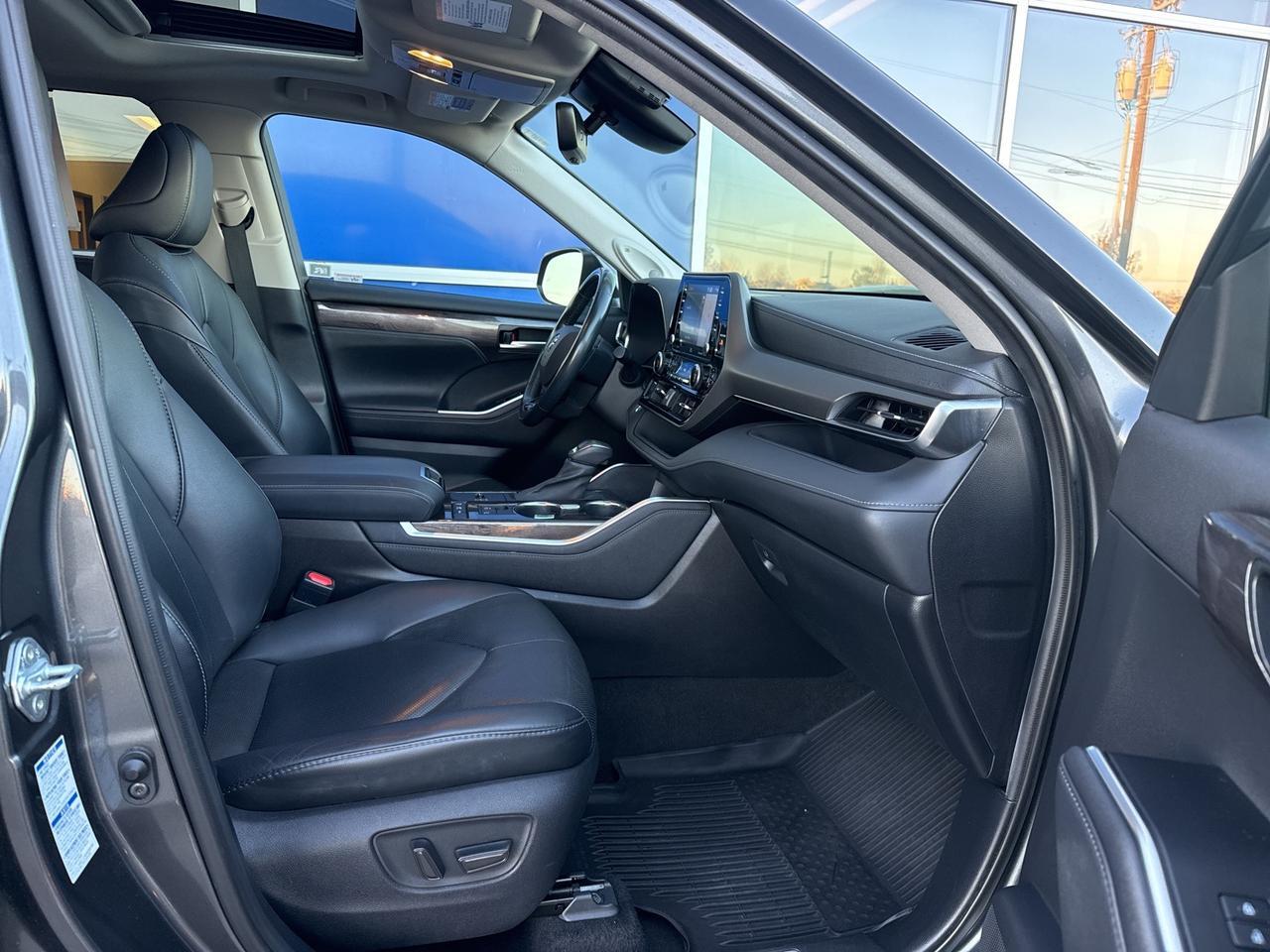 2021 Toyota Highlander Hybrid Limited Bend OR