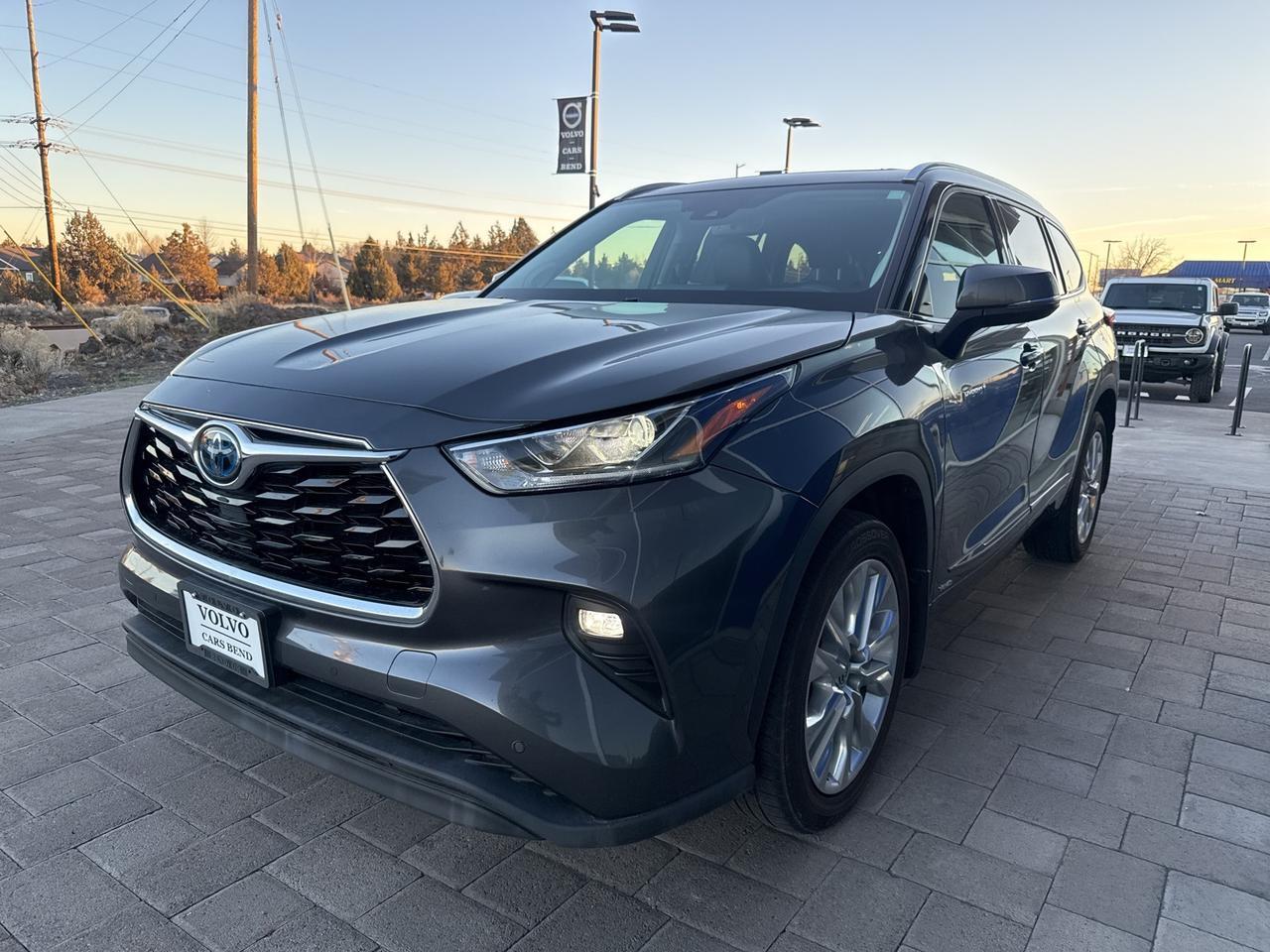 2021 Toyota Highlander Hybrid Limited Bend OR