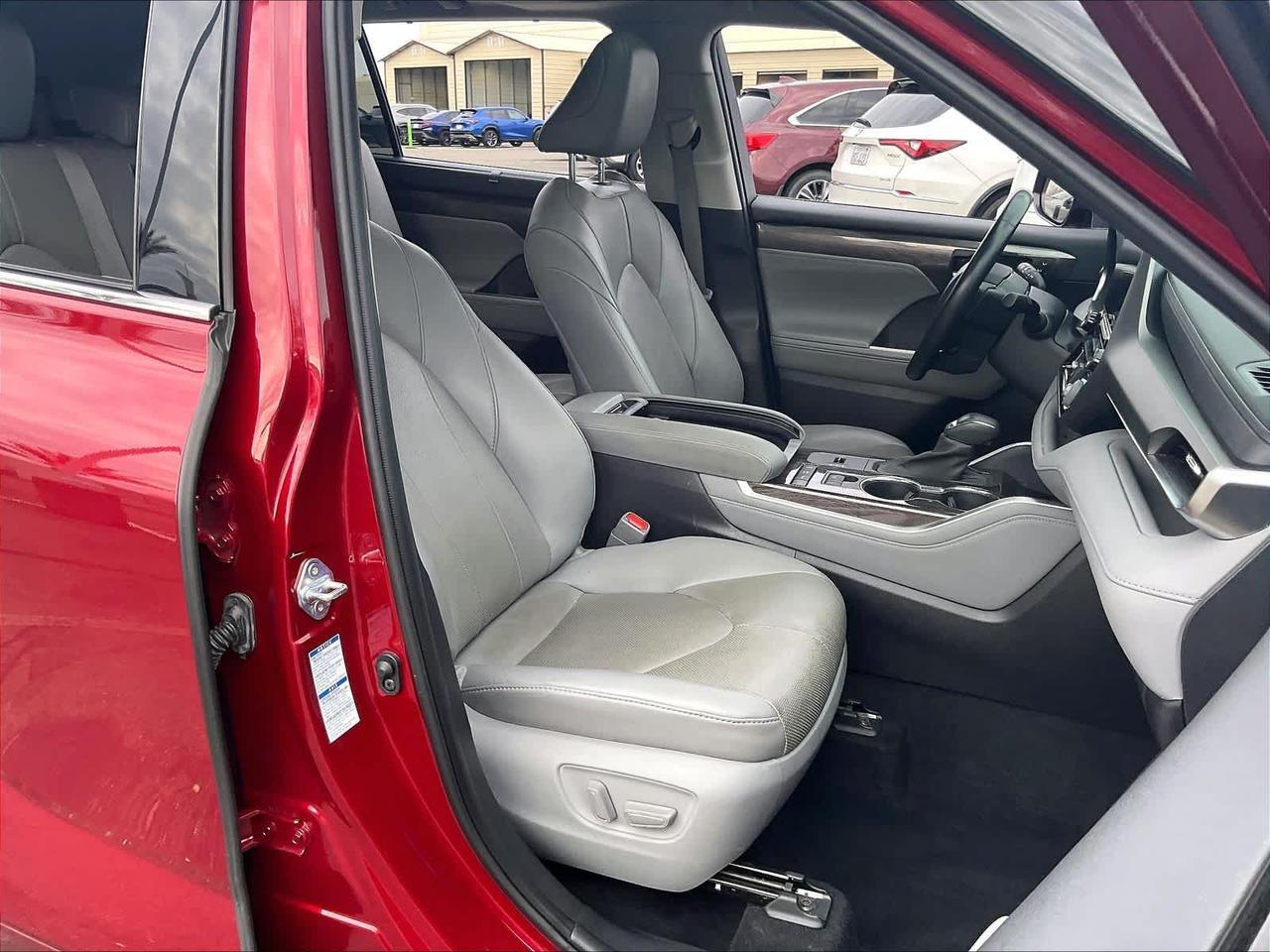 2021 Toyota Highlander Hybrid Limited Roseville CA