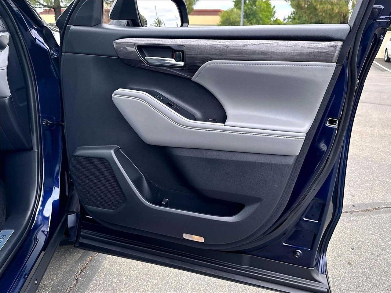 2021 Toyota Highlander Hybrid Limited Roseville CA