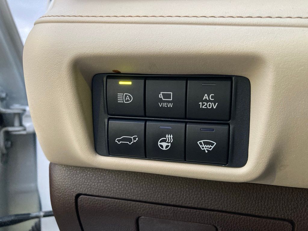 2021 Toyota Highlander Hybrid Limited San Antonio TX