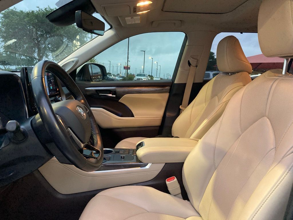 2021 Toyota Highlander Hybrid Limited San Antonio TX