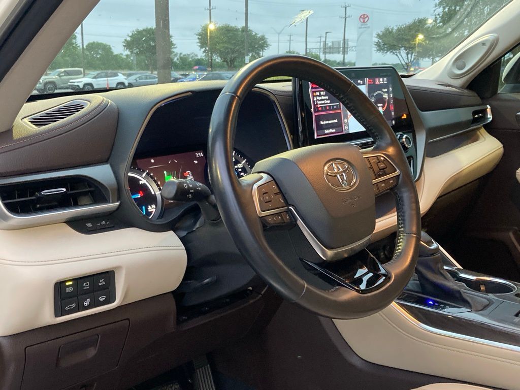 2021 Toyota Highlander Hybrid Limited San Antonio TX