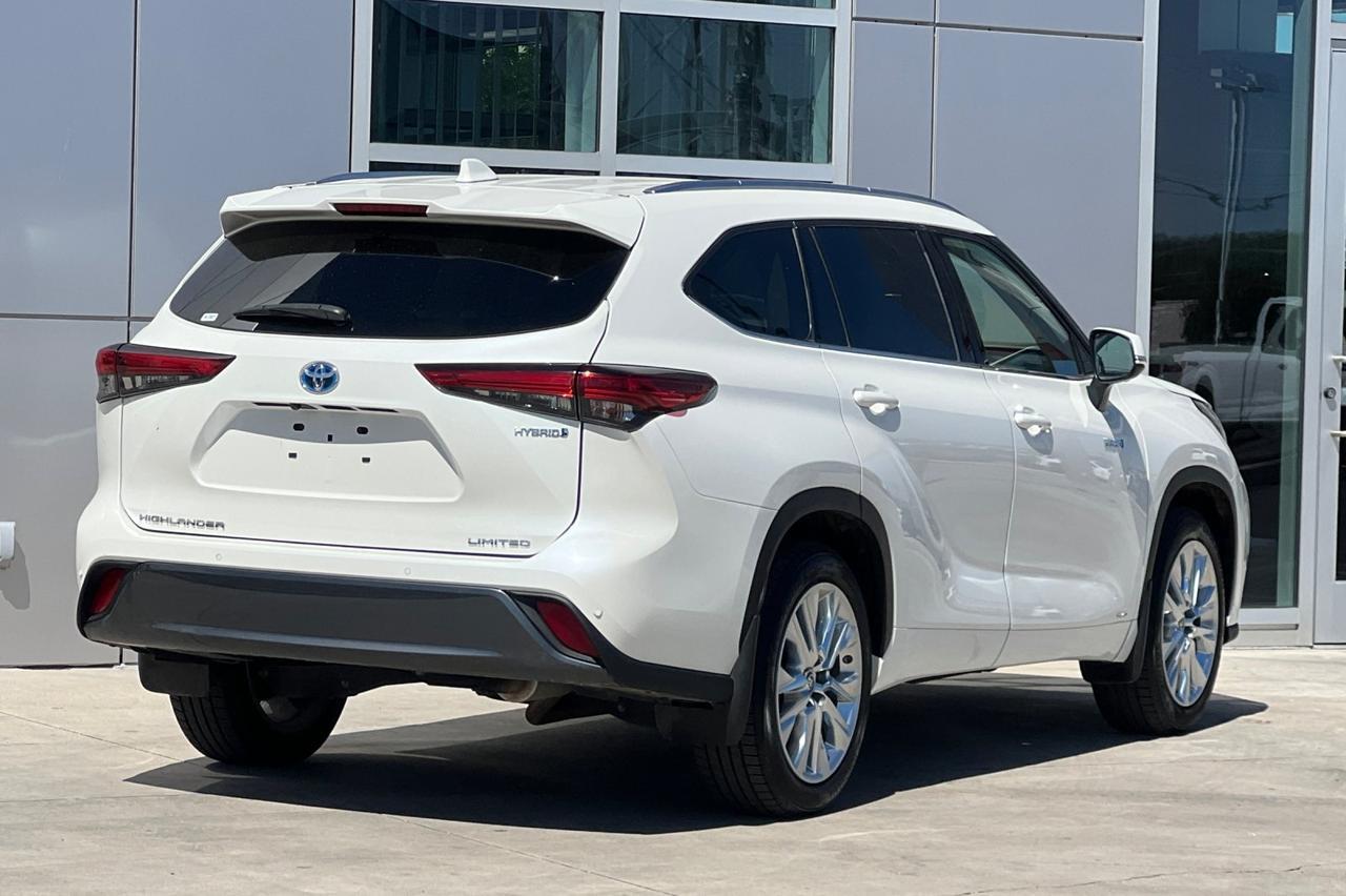 2021 Toyota Highlander Hybrid Limited Ontario OR