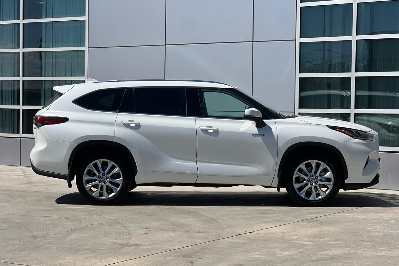2021 Toyota Highlander Hybrid Limited Ontario OR