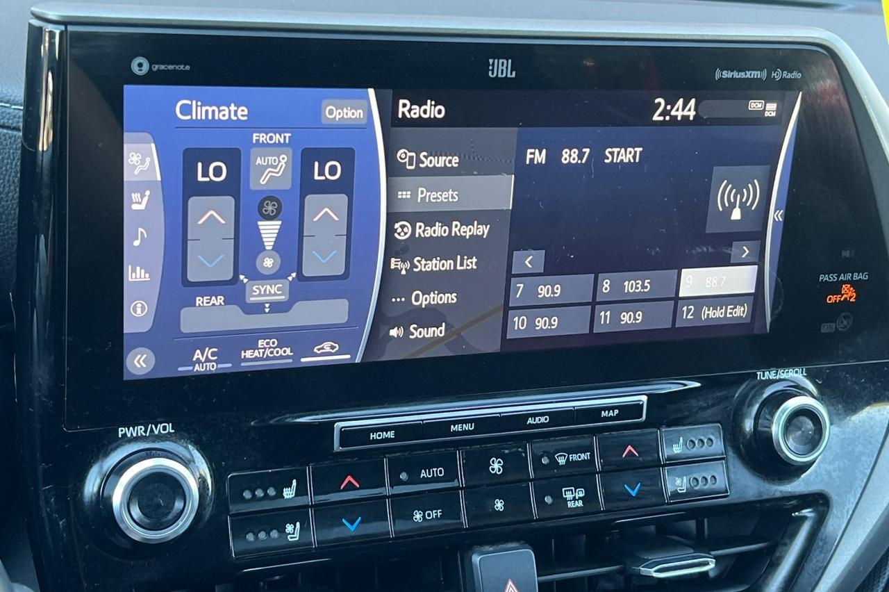 2021 Toyota Highlander Hybrid Limited Ontario OR