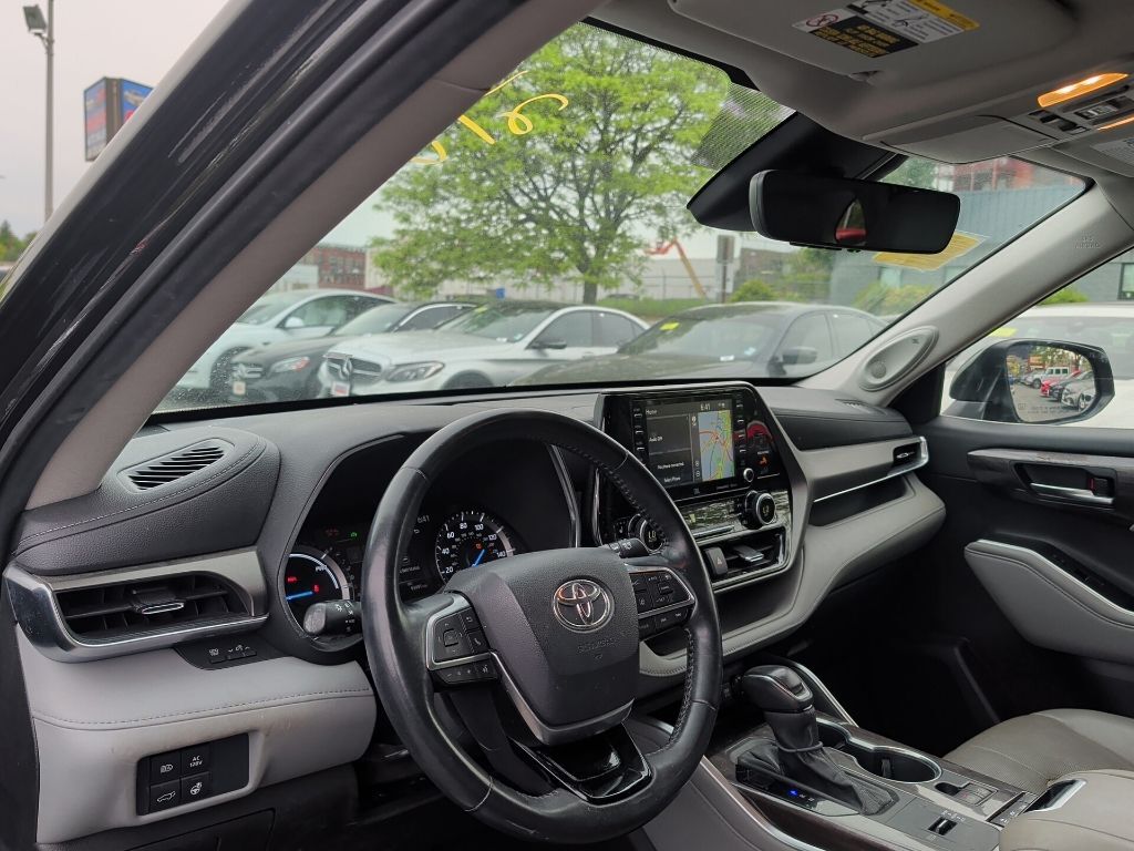 2021 Toyota Highlander Hybrid Limited Worcester MA