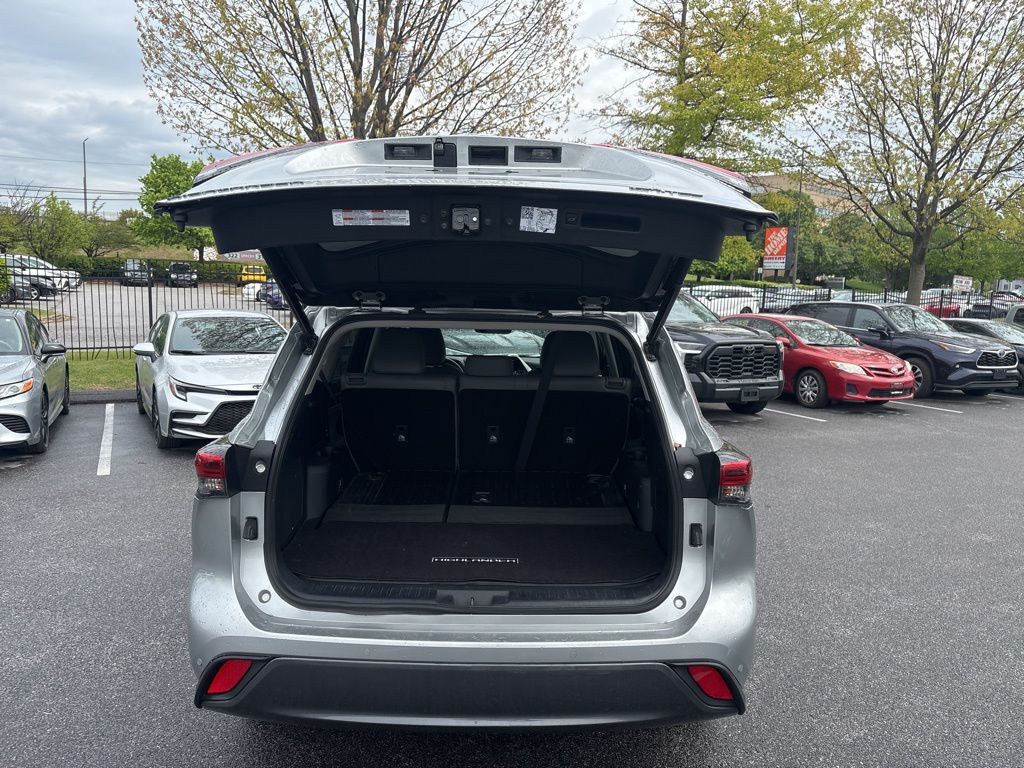 2021 Toyota Highlander Hybrid Limited Cockeysville MD
