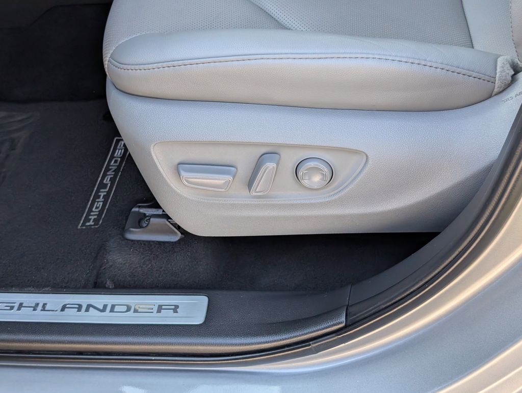 2021 Toyota Highlander Hybrid Limited Cockeysville MD