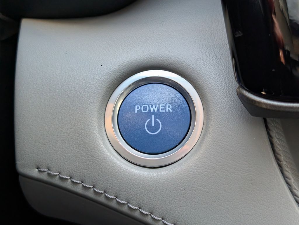 2021 Toyota Highlander Hybrid Limited Cockeysville MD