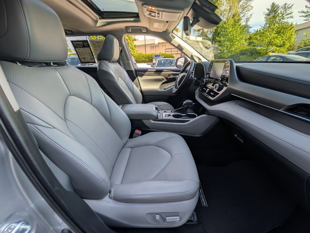 2021 Toyota Highlander Hybrid Limited Cockeysville MD