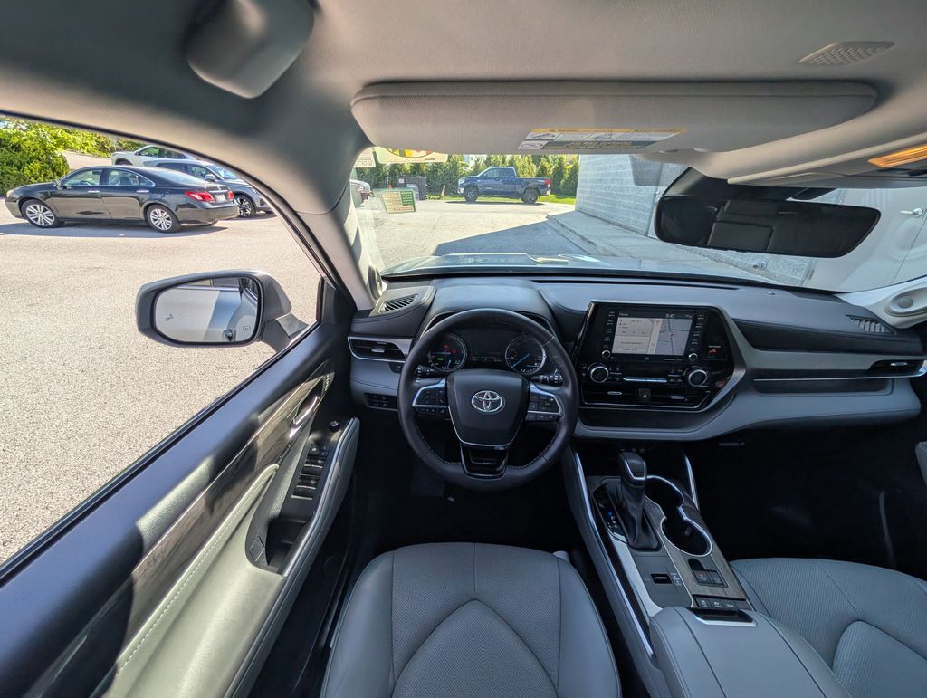 2021 Toyota Highlander Hybrid Limited Cockeysville MD