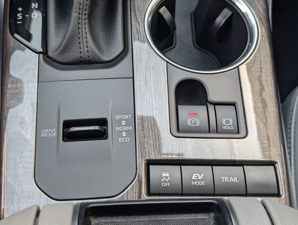 2021 Toyota Highlander Hybrid Limited Cockeysville MD