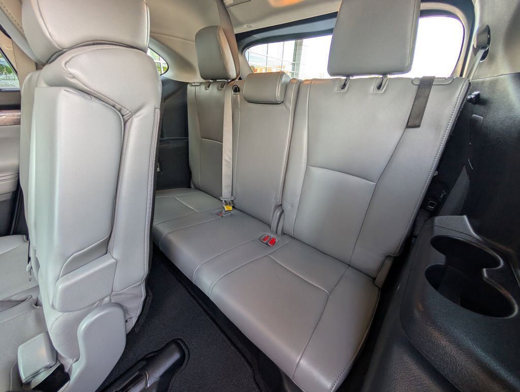 2021 Toyota Highlander Hybrid Limited Cockeysville MD